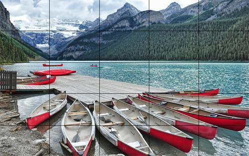 Una foto di Lake Louise e del suo molo con le barche rosse, su un videowall di 5 x 5 pannelli